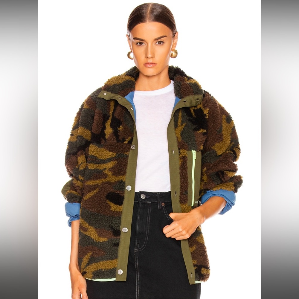 SANDY LIANG RARE RORY CAMO FLEECE/SHERPA OVERSIZED JACKET EXCELLENT CONDITION